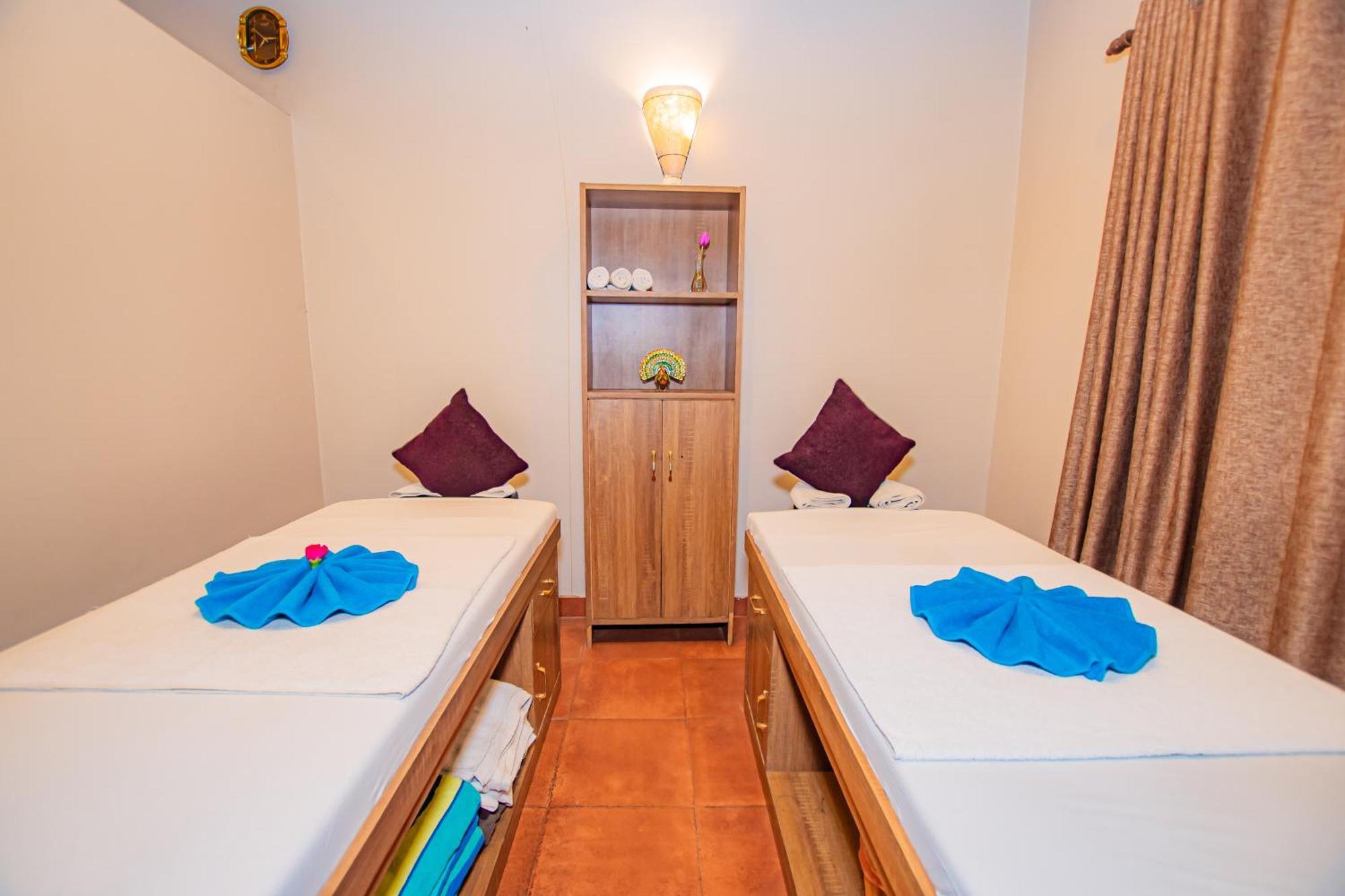 Busy Bee Resort, Покхара Экстерьер фото