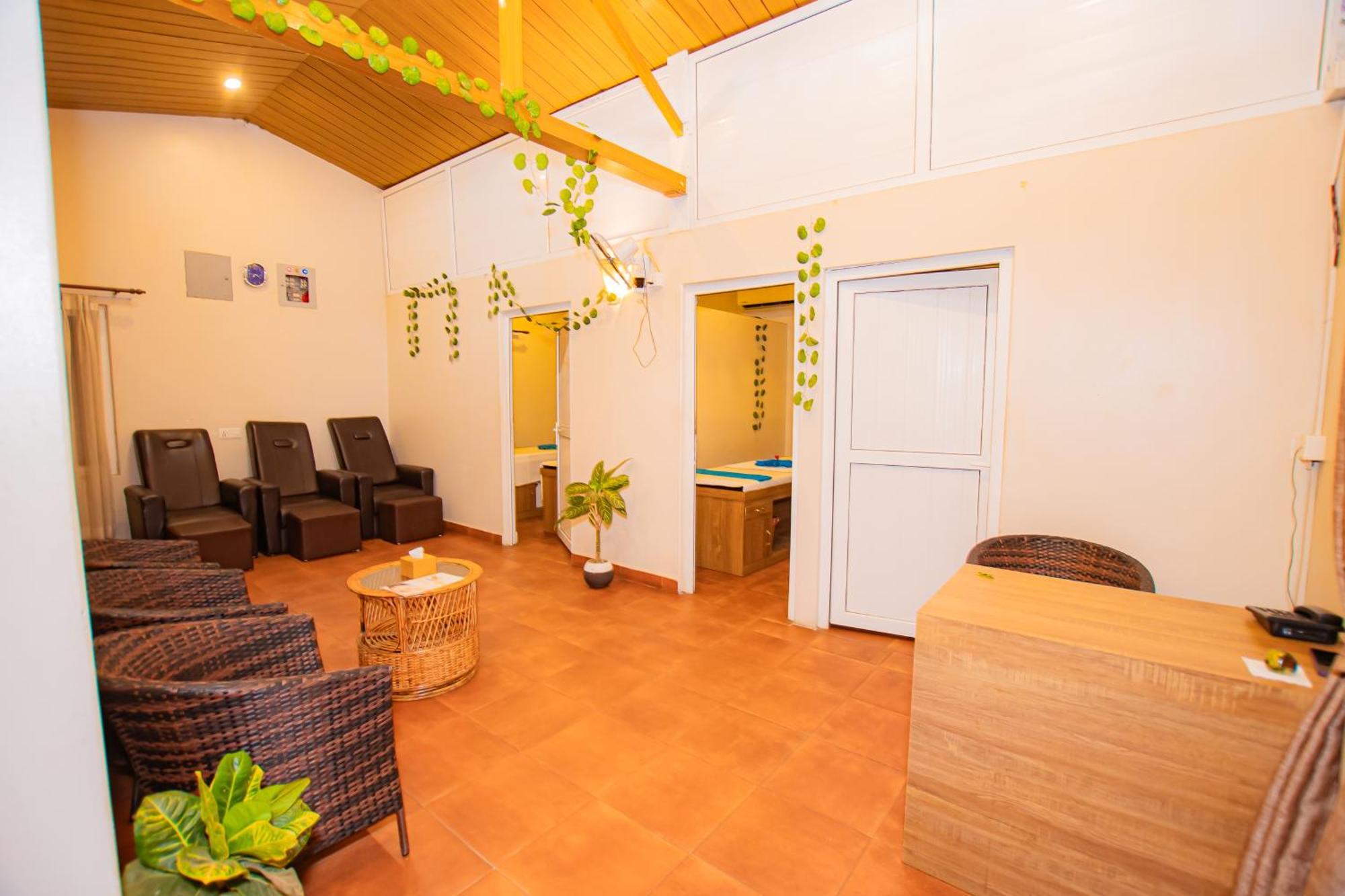 Busy Bee Resort, Покхара Экстерьер фото