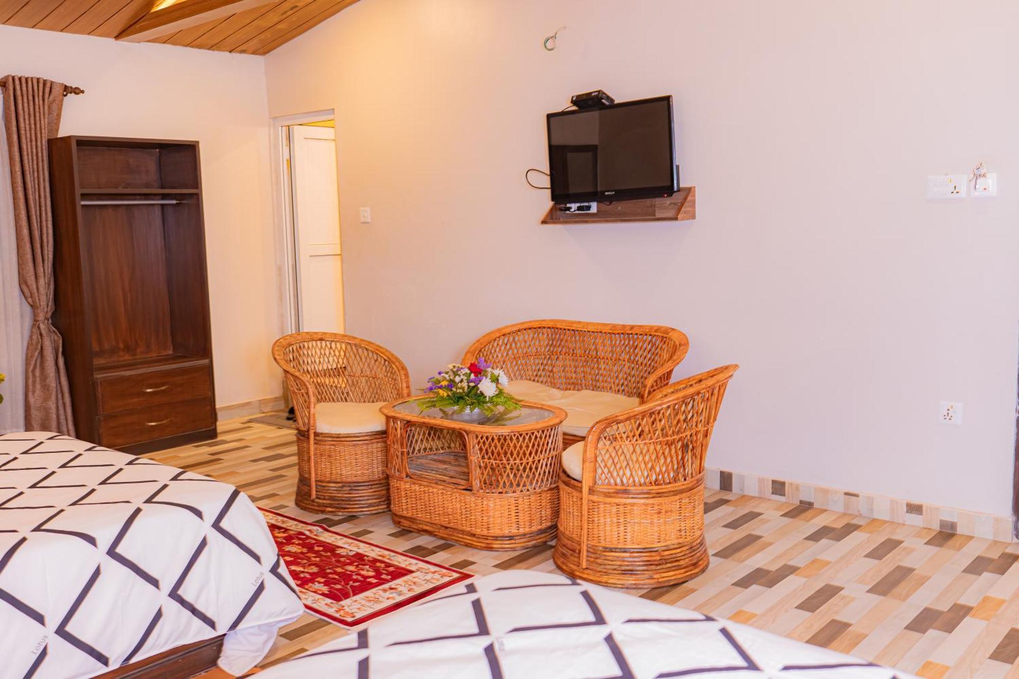 Busy Bee Resort, Покхара Экстерьер фото