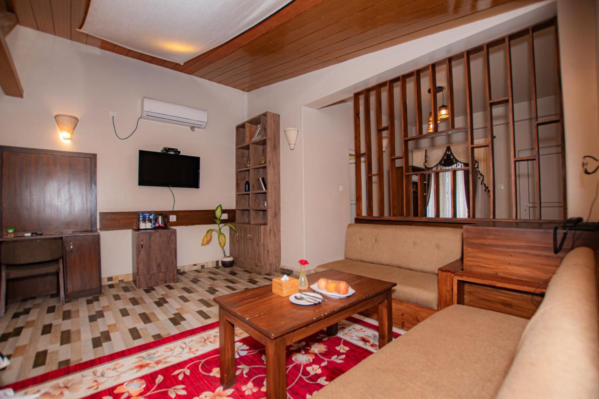 Busy Bee Resort, Покхара Экстерьер фото